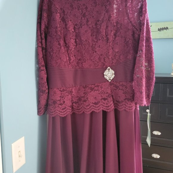 Jackie Jon Wine Lace Dress Sz 16 NWT - Picture 9 of 10